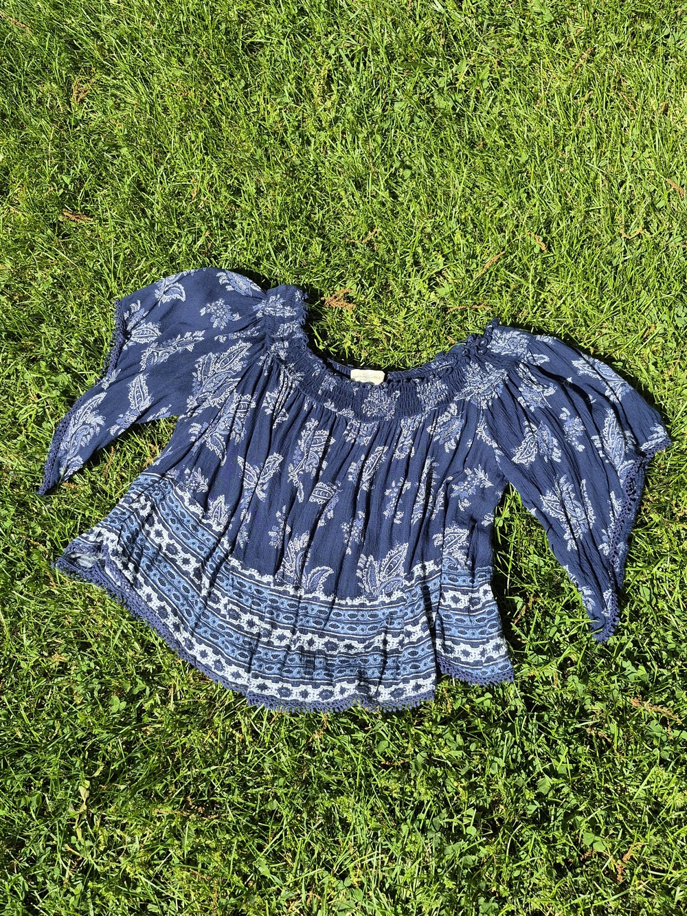Abercrombe & Fitch Women's Navy Blue Boho Peasant Top-S